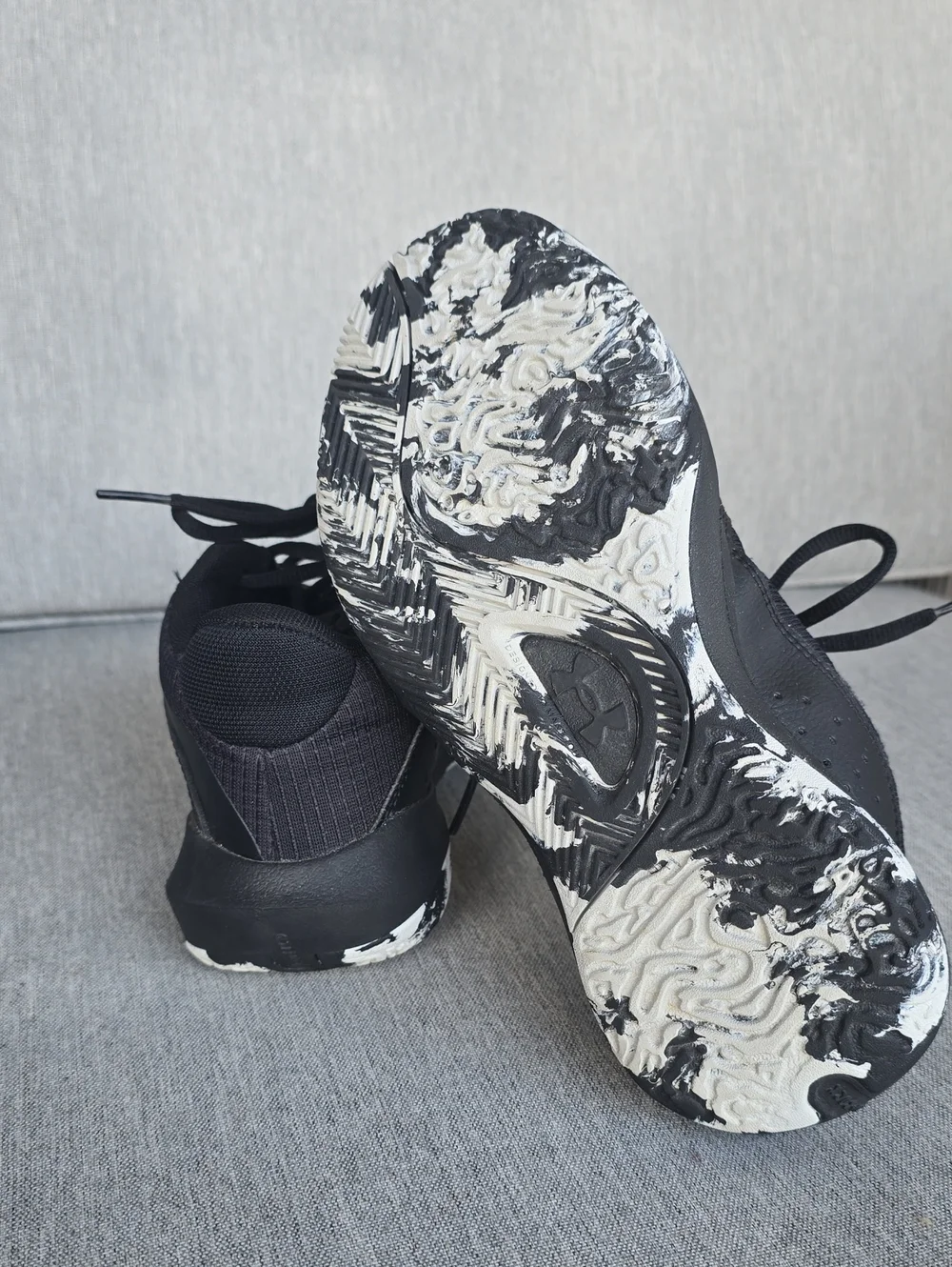 Under Armour Black Low-Top Training Sneakers